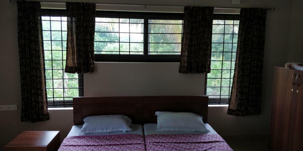 Sugamya Farm Guesthouse Sāgar Dış mekan fotoğraf